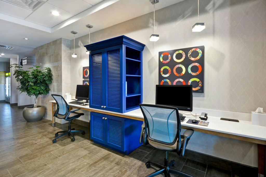 Home2 Suites Plano Legacy West