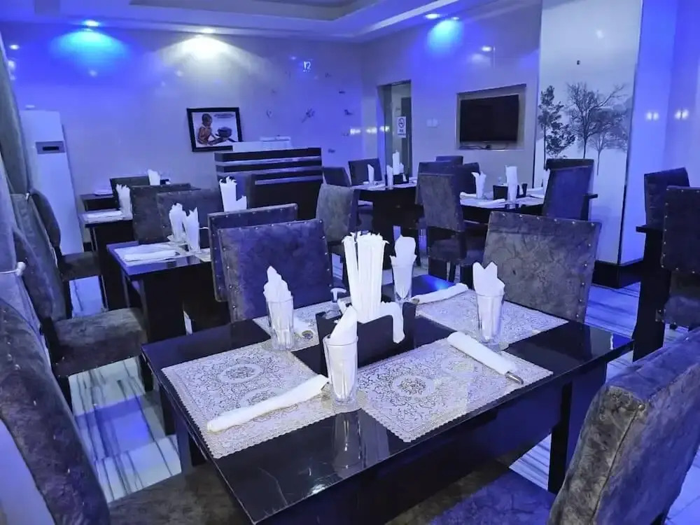 Quince Garden Hotel