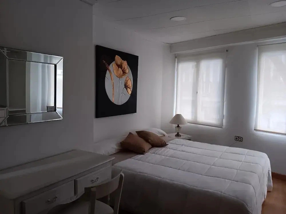 Apartment Near Plaza Ayuntamiento in the Historic Center of Valencia