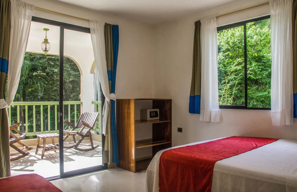 Fuego Lodge