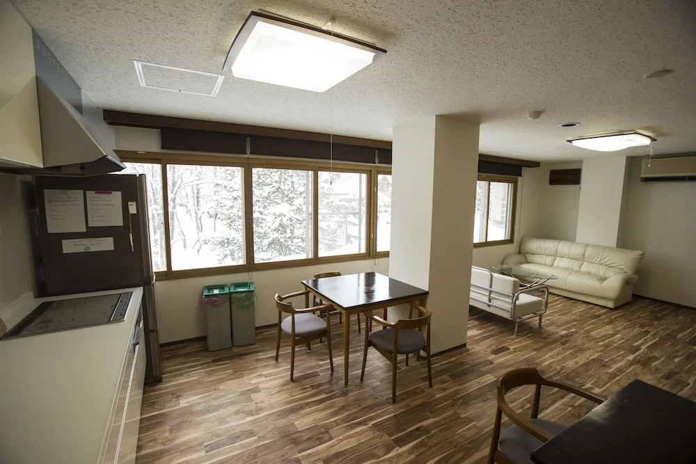 Nomad Hakuba