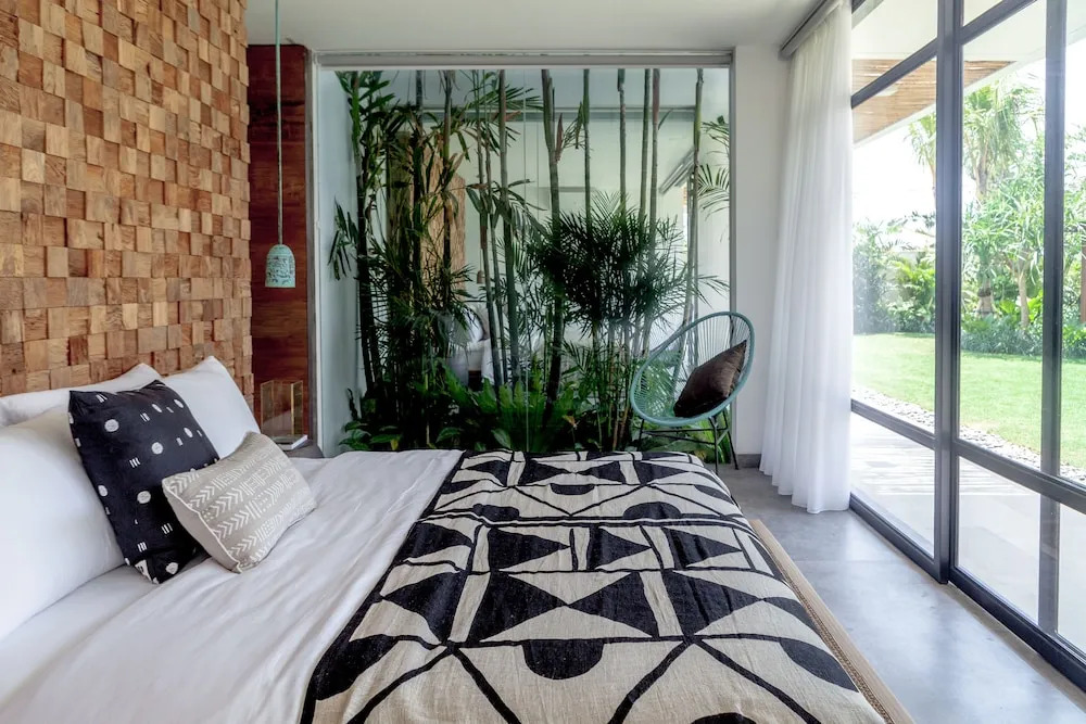 Villa Nonnavana - 12-minute walk to Batu Bolong Beach