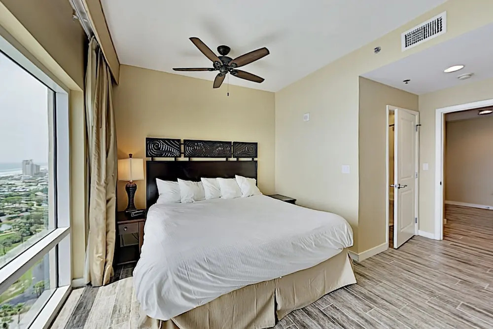Sd7901l1 2 Bedroom Condo