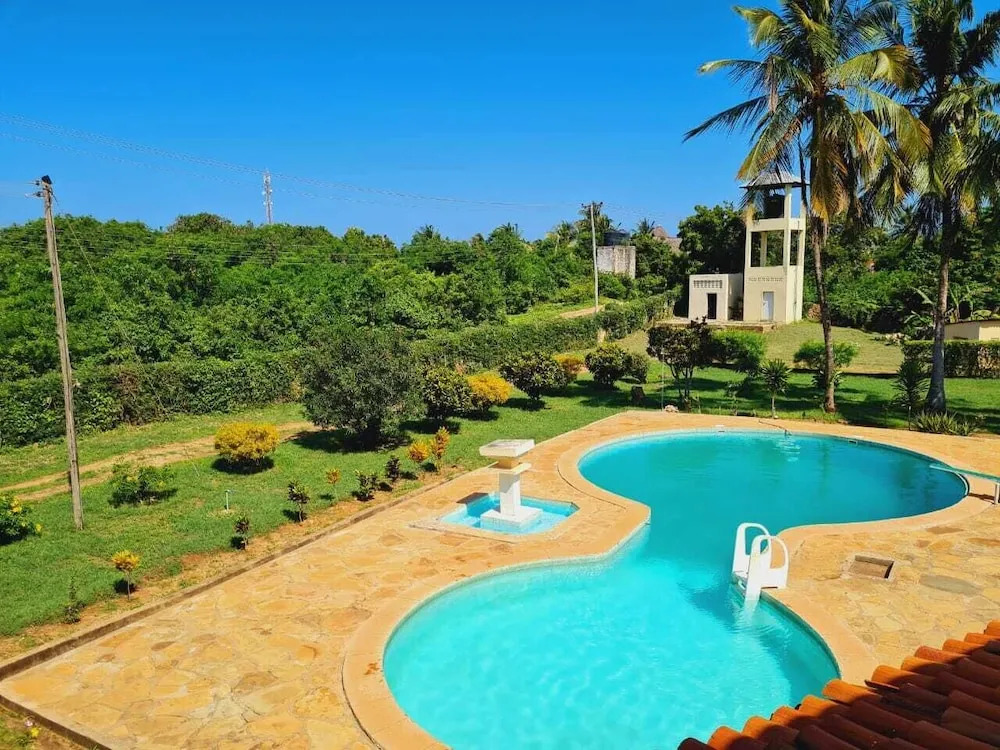 Lux Suites Sanuna Villas Diani