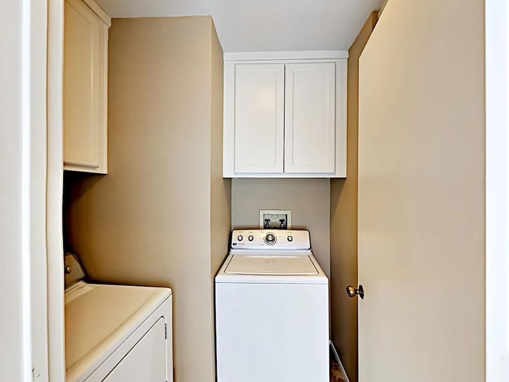 55323 Southern Hills Condo 3 Bedrooms 3.5 Bathrooms Condo