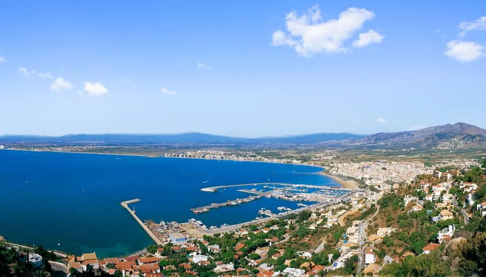 Apartment With 2 Bedrooms in Roses, With Pool Access and Enclosed Gard