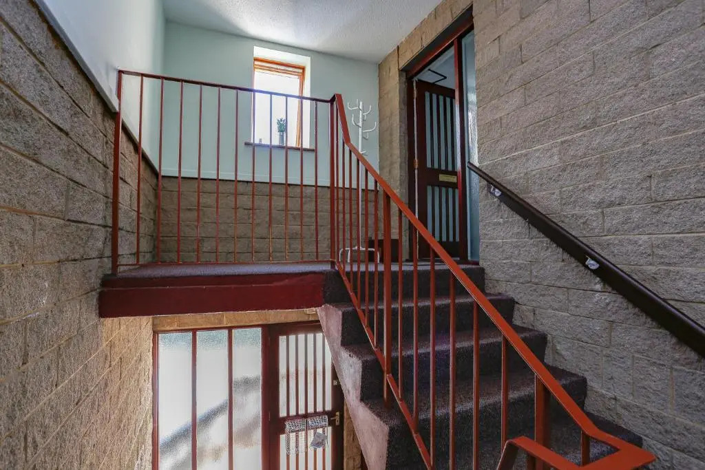 6 Beech Court