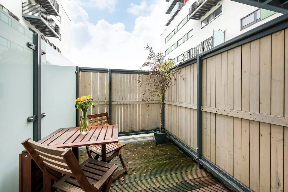 Stylish & Bright 3BR Apartment With Terrace