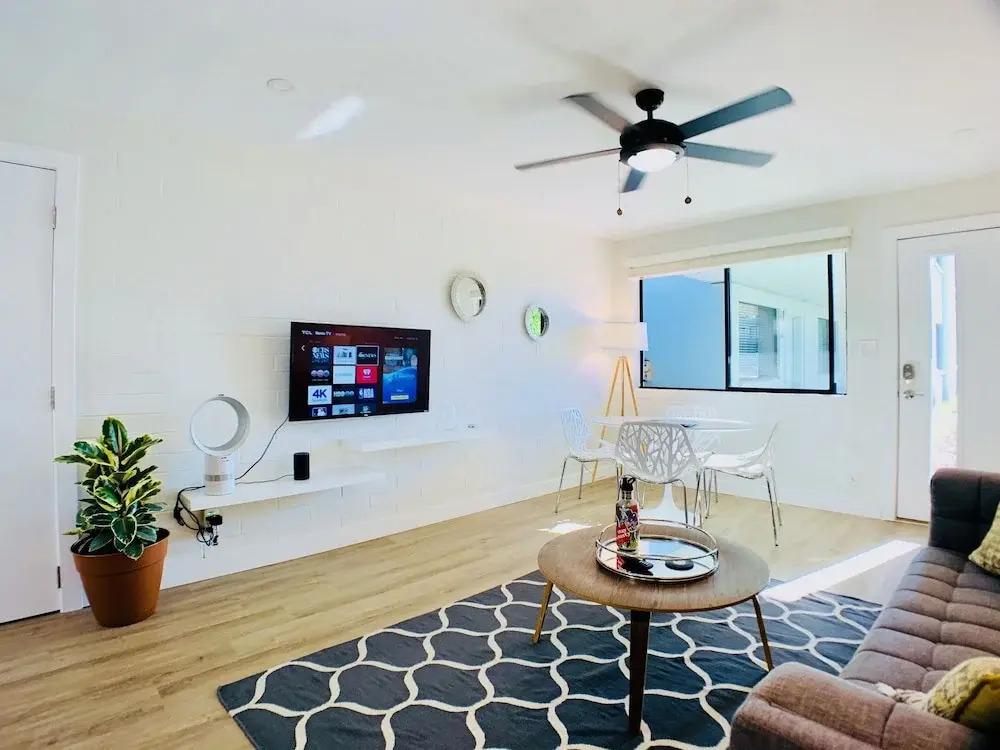 Primo Old Town Location with Heated Pool