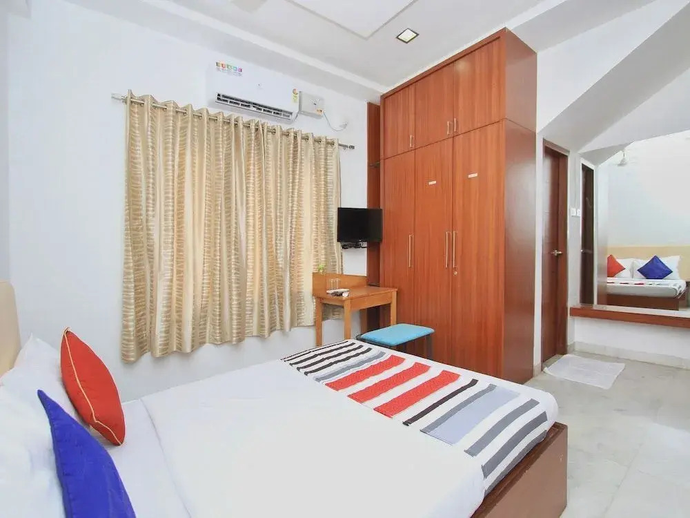 Red Carpet Residence By OYO Rooms