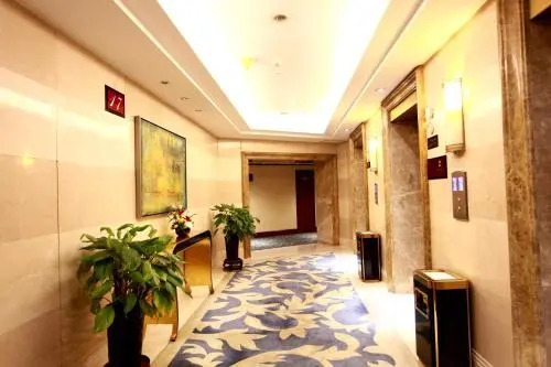 Golden Ocean Hotel