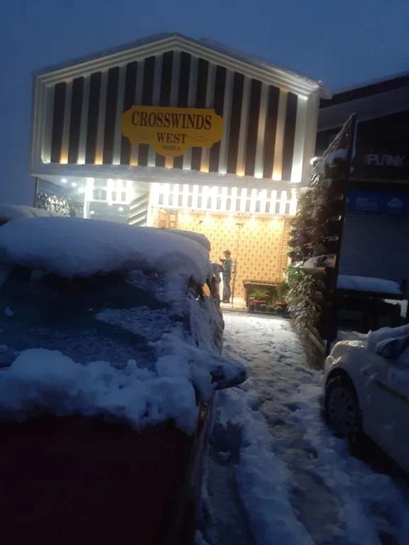 Hotel Crosswinds West