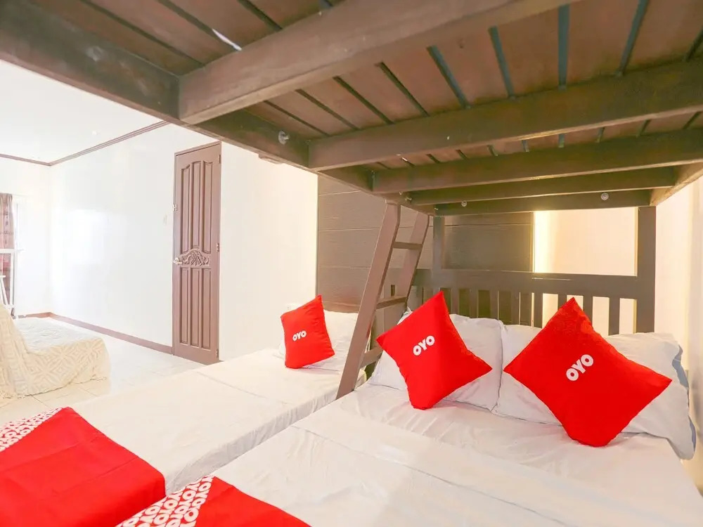 OYO 759 Royal South Garden Suites