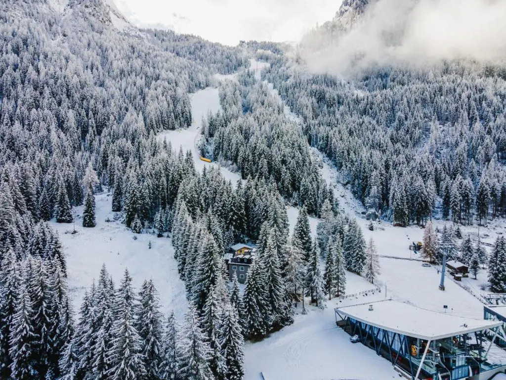 Chalet Queen