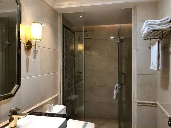 Phoenix Hotel