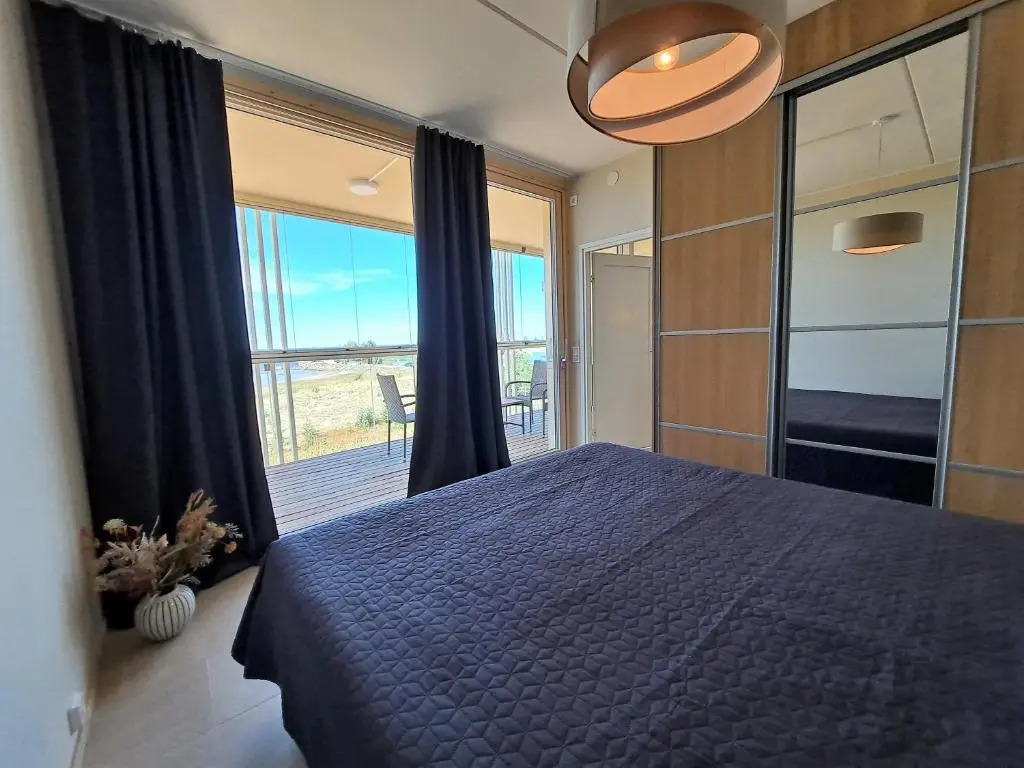Marina Resort A8