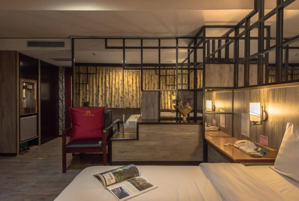 Shanghai Hotel