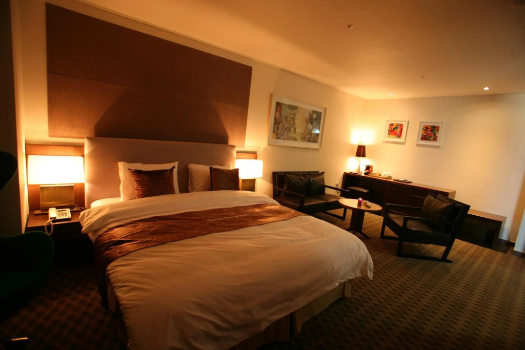 Hyunjin Tourist Hotel