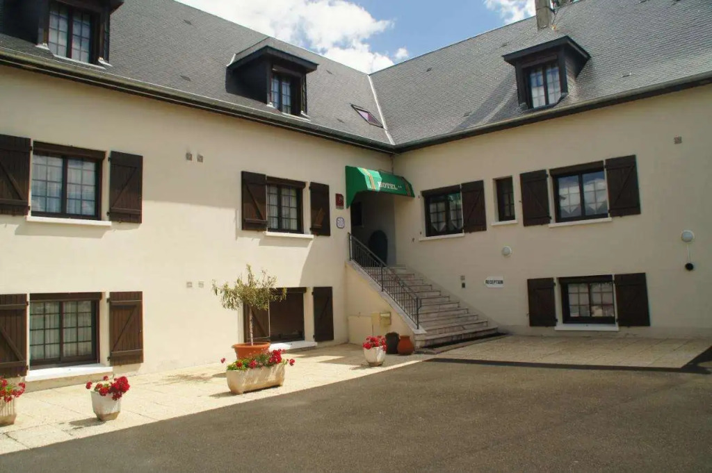 Contact Hôtel du Relais Thouars