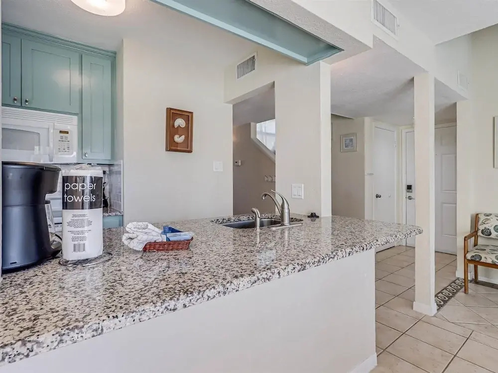 Bayfront Shores Rryc47 2 Bedroom Condo
