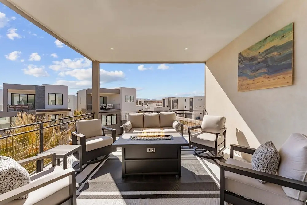 Olympic Escapes Silver 4 Bedroom Townhouse