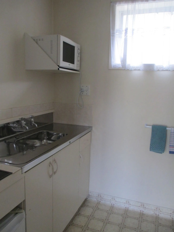 Aachen Place Motel