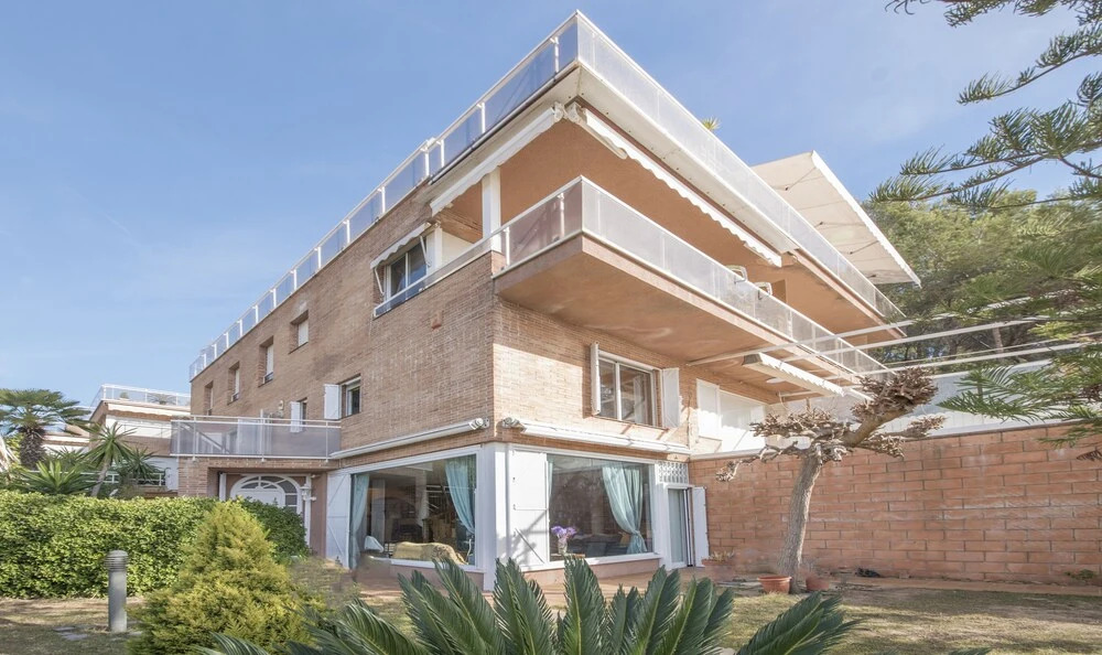 Apartamento en la playa La Mora