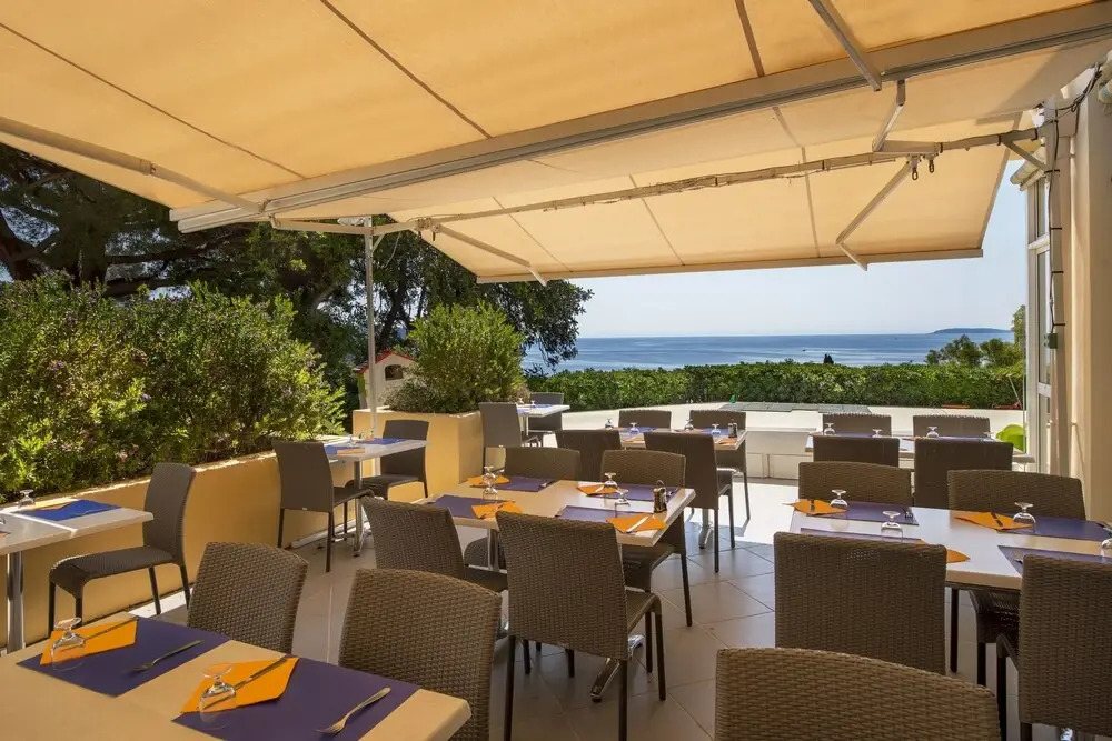 Hôtel-Club du Domaine dAiguebelle, USSIM Vacances