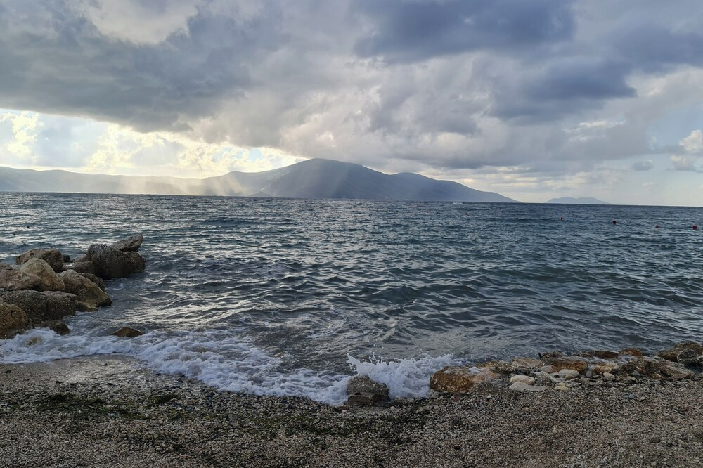 Sea View 1-bed Apartment in Vlore