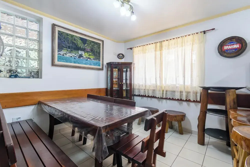 Casa piscina e lazer 50m praia Lagoinha