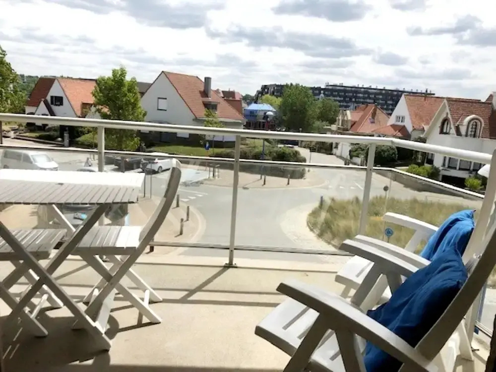 Well-kept Corner Apartment in Koksijde