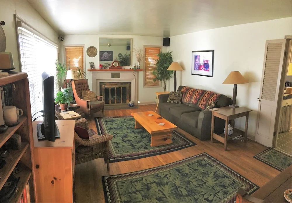 Emerson Home 3Br 2 Ba Home