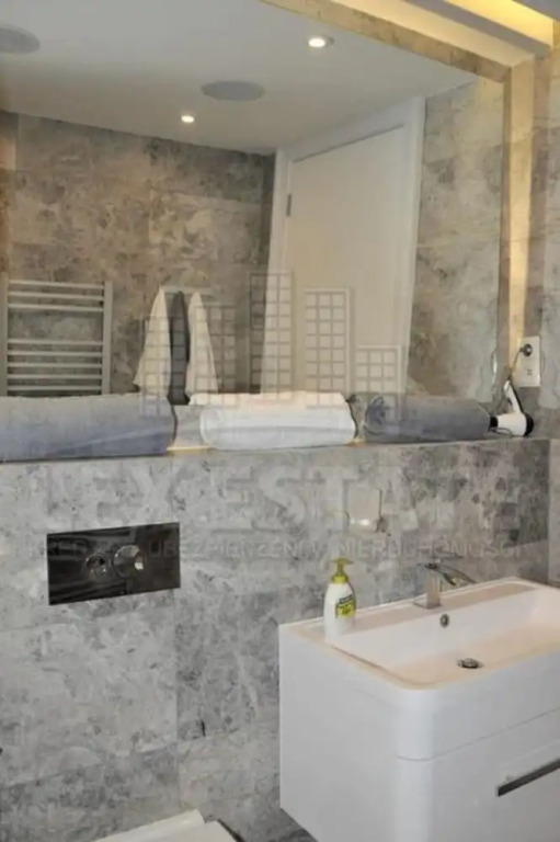 1-bed Apartment in Zabrze 15 min Katowice Gliwice