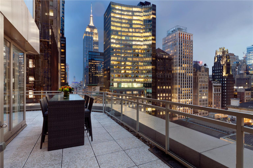 Andaz 5th Avenue, By Hyatt