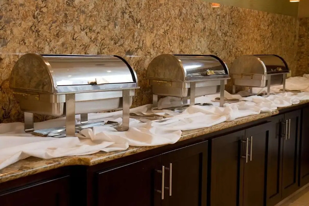 Antioch Hotel & Suites