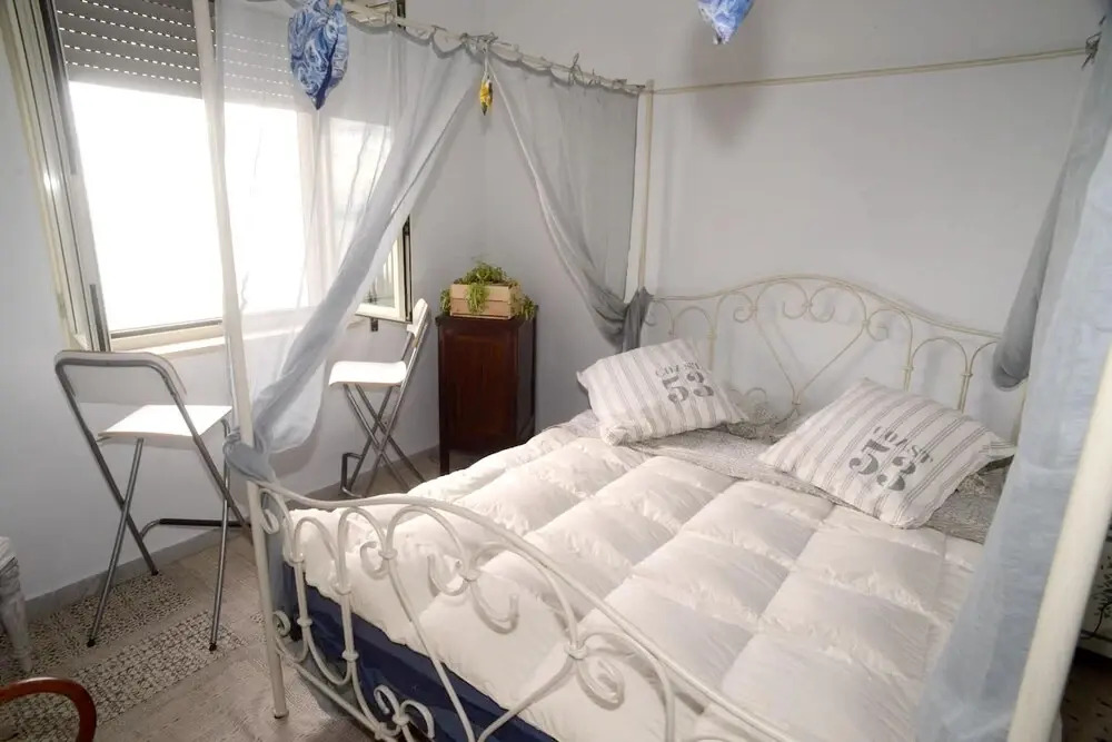 Flat 2 Bedrooms - Pozzuoli