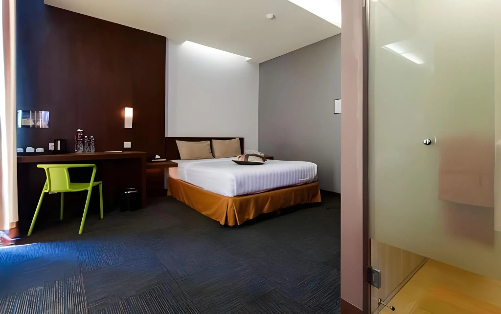Plan B Hotel