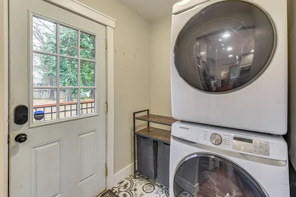 Dog-friendly Yard, 5 Mi to Uptown: Charlotte Home