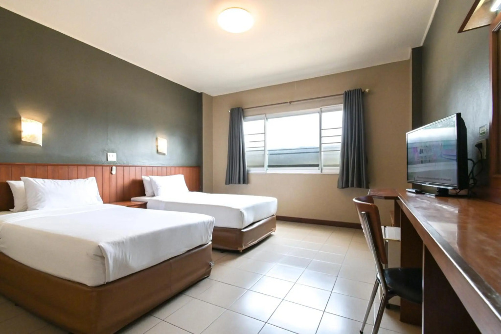 Rattana Park Hotel