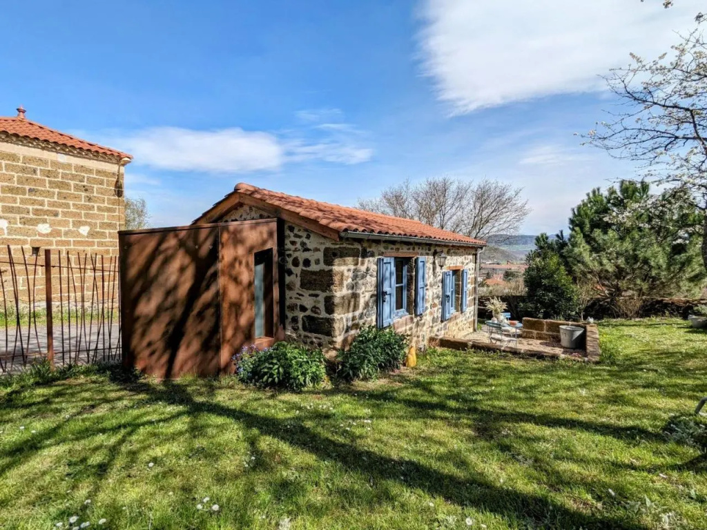 Cabane de Vigne en Auvergne pour Escapade Romantique - FR-1-582-74