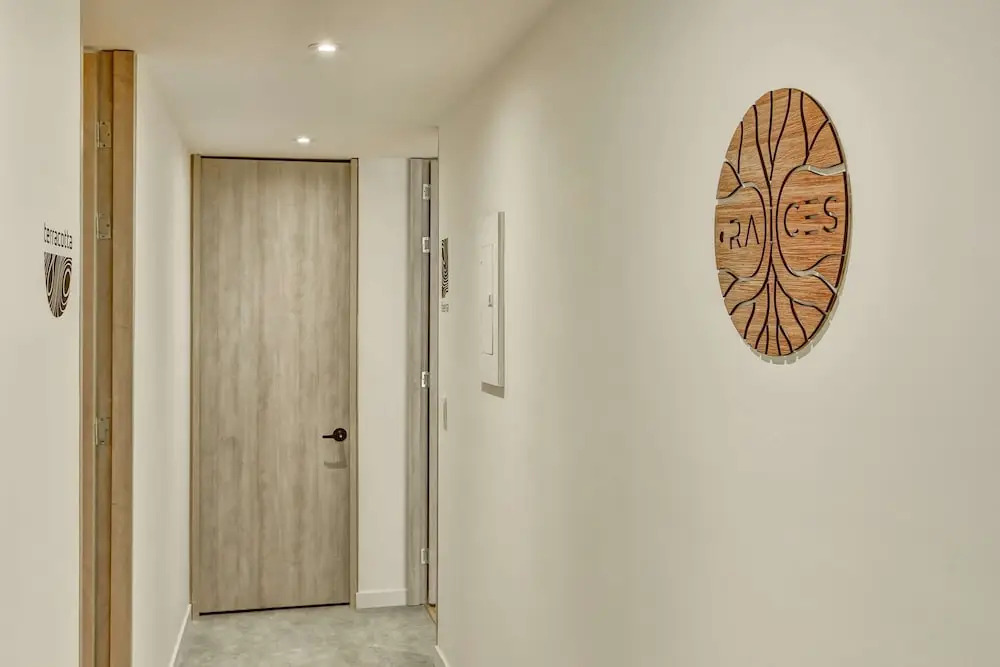 w Beautiful 1BR Retreat in Vibrant Zona T