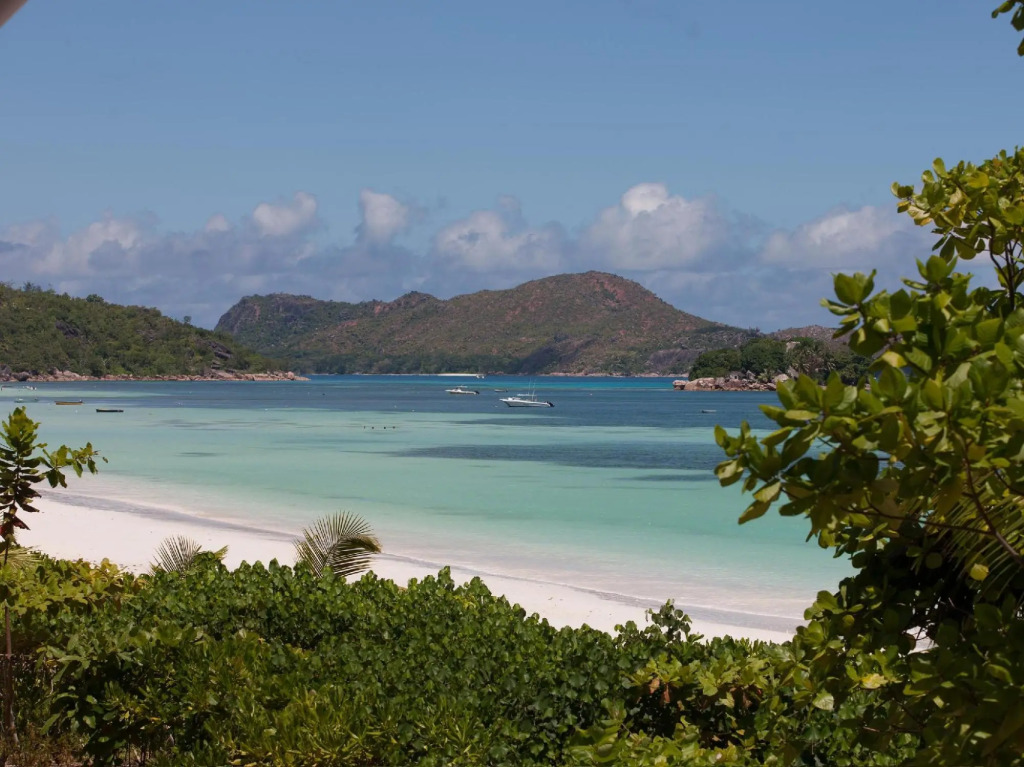 Acajou Beach Resort