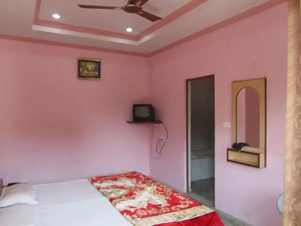 Goroomgo Sagar Agra