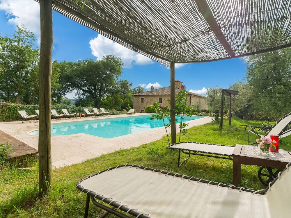Farmhouse in Rapolano-terme With Swimming Pool, Garden, BBQ