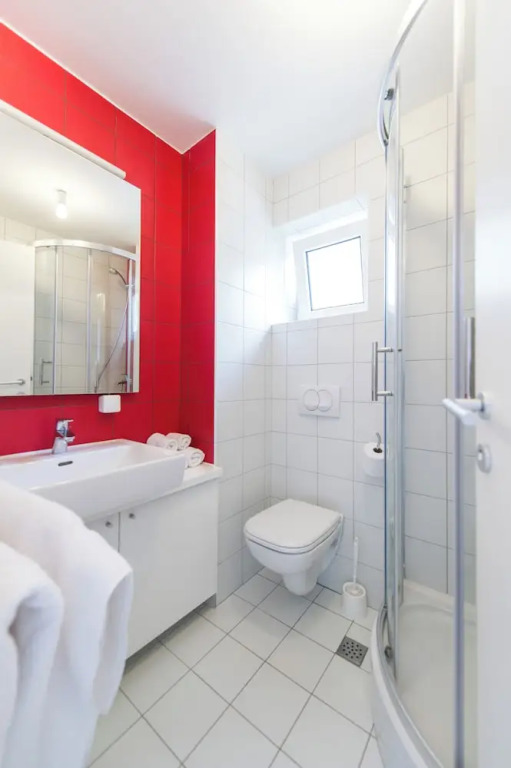 No5 Penthouse 2 Bedroom Apartment