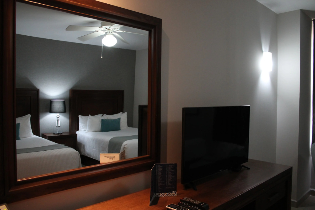 Hotel Suites México Plaza León Campestre