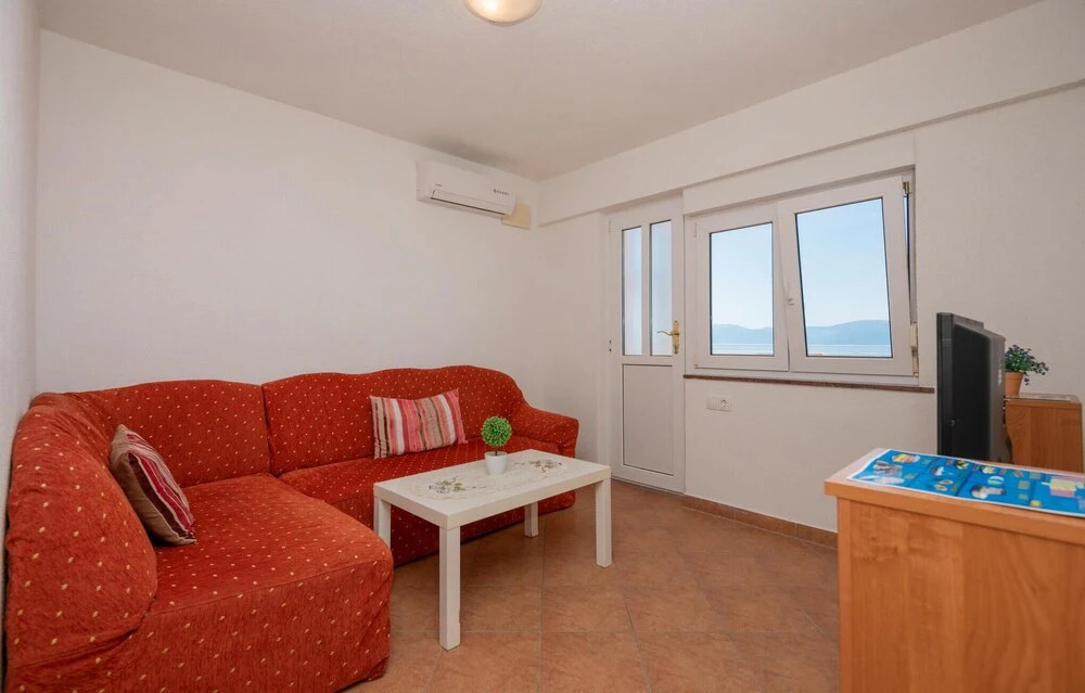 Amazing Home in Podaca With Wifi, Outdoor Swimming Pool and 0 Bedrooms