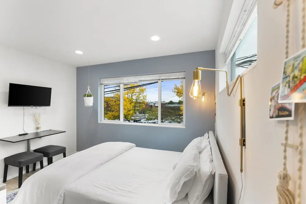 Ballard's sweet suites