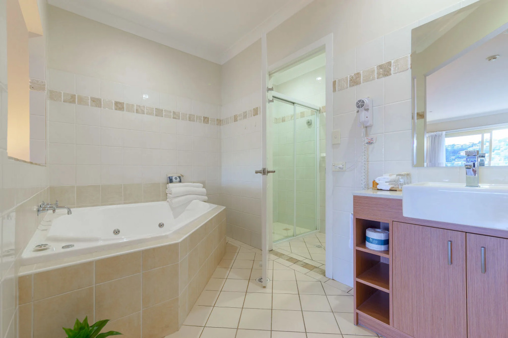 Terrigal Sails Serviced Apartments