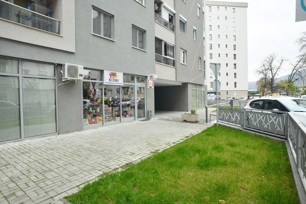 Modern & Cozy near City Center with Balcony, free Parking and coffee